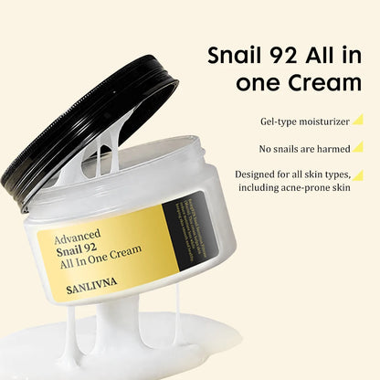 Snail mucus 96 facial essence reduces fine lines, facial cleanser deeply cleans impurities on the face, and moisturizes the skin